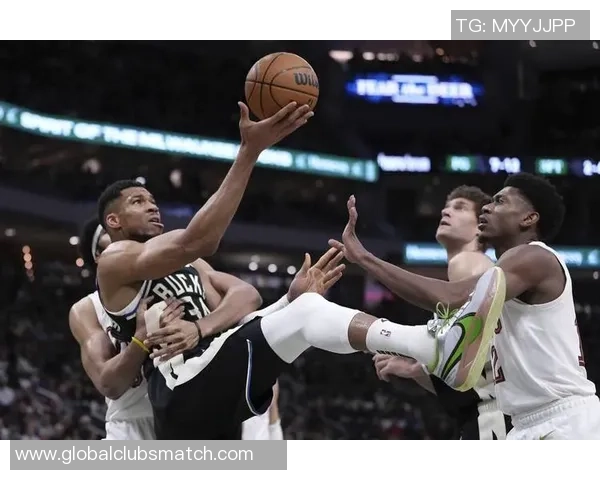 2002年小牛队与森林狼队激战回顾：经典对决与篮球传奇的交汇