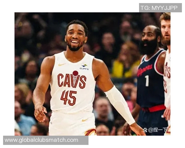 2015年NBA雷霆与骑士激战回顾：明星对决与精彩瞬间全记录